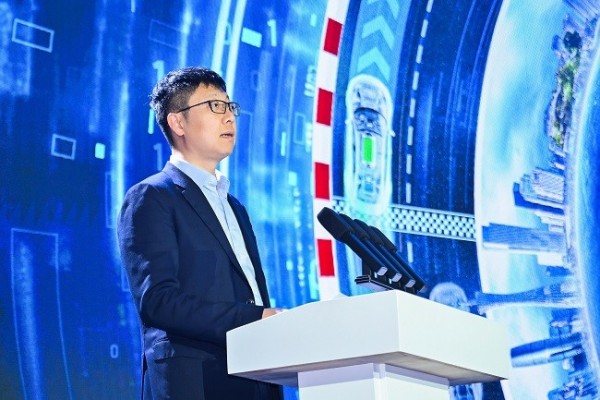 刚刚，搭载华为云CloudMatrix384长安天枢智驾正式发布