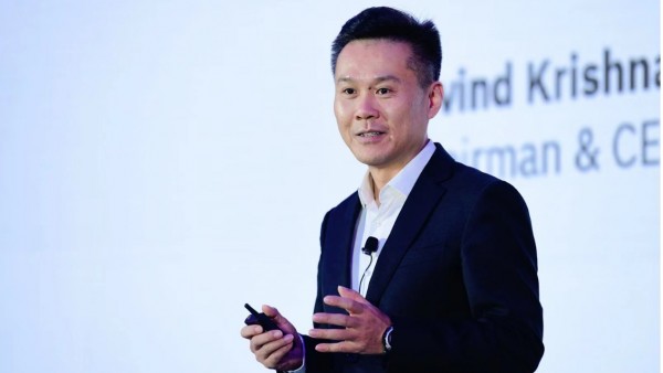AI��ģ��Ӧ�õĹؼ�һ�꣬IBM����ҵ��AIս��