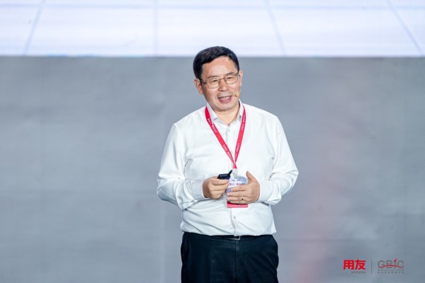 企业AI落地,用友的关键词是“驾驭”
