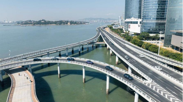 ɽ��Ϊ֤���������ᣬ��ΪǬ������������S9�״������й�˳���չ�