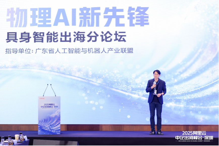 十四位从业者眼中的：数据、架构、商业化难题，以及具身智能的下一个十年