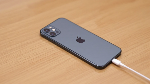 ������ƻ���������� iPhone 17 Air ��ȡ�� USB-C �ӿڵȹ���