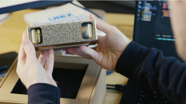 CES 2026 | �ش���£�NVIDIA DGX Spark����&ldquo;�Ʊ߶�&rdquo;ģʽ