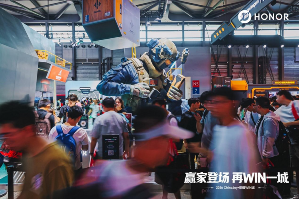 ChinaJoy��չ���ռ��ɶ�������ҫWINϵ����Ӳ��ʵ����ȼ�������