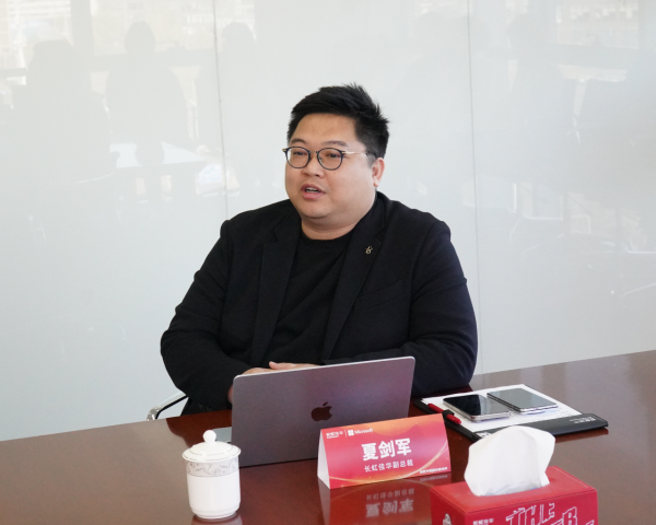 ͨ“һ”ĳִˣһƷ̵AIͻΧҰ