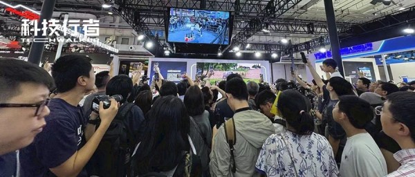 围观WRC 2025，看到了中国人形机器人的“一小步”
