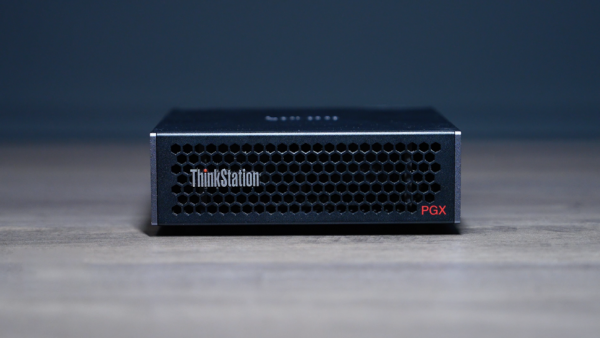 1200 �ڲ������������������� ThinkStation PGX �ϴ���һ��&ldquo;AI �༭��&ldquo;