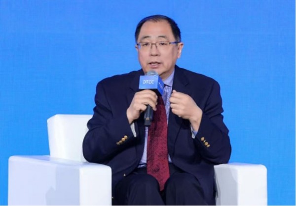 2025数智科技生态大会召开,高通与电信等产业伙伴带来AI+连接创新成果