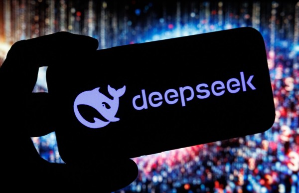 DeepSeek��쭣����ð�ȫ������Ϊ����ʱը����