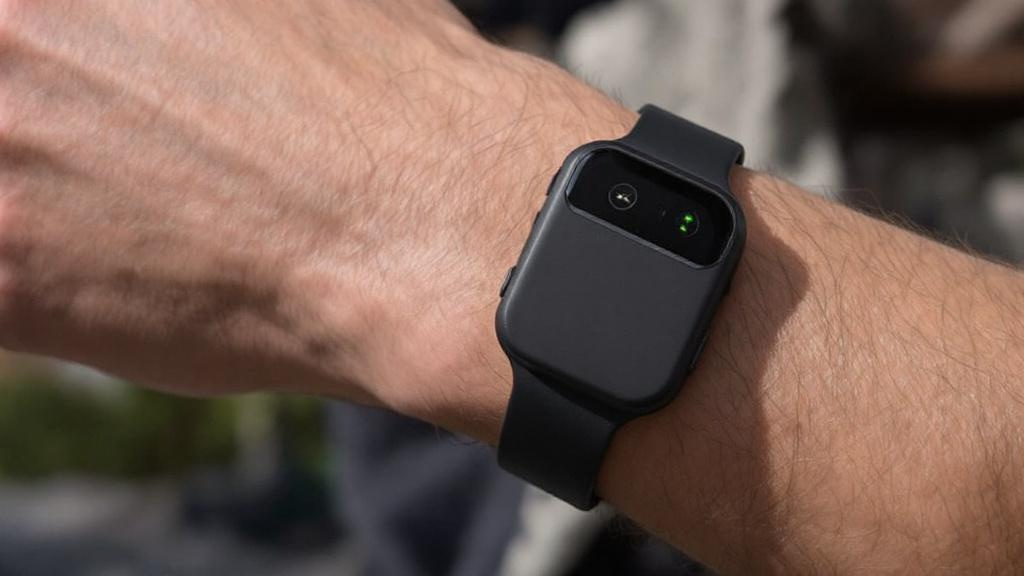 ����ѷ����AI�ɴ����豸Beeʵ������